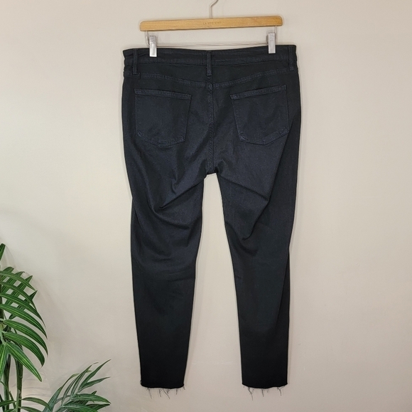 Just Black | Black Skinny Jeans with Frayed Cut Off Hem - Picture 4 of 7